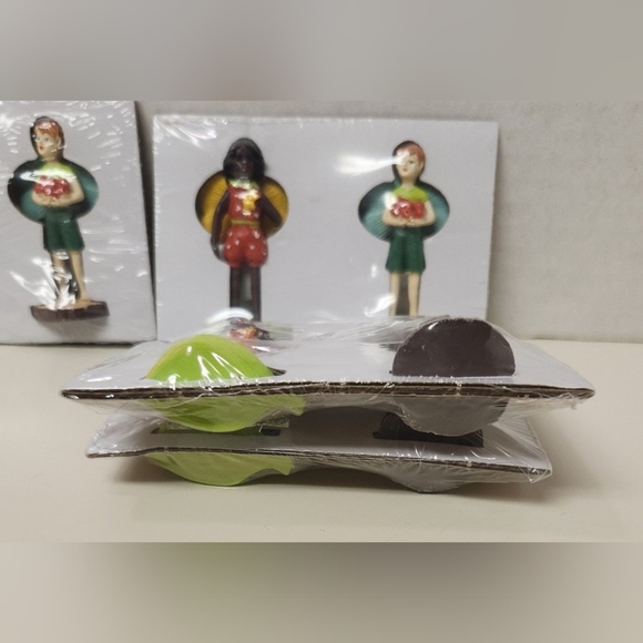 4 Sets of Target Bullseye Minature Fairy Angle Figures - Picture 3 of 4